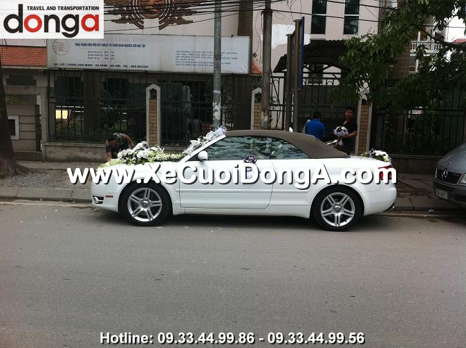 xe-cuoi-audi-a4-mui-tran-thoi-trang-ca-tinh (6)