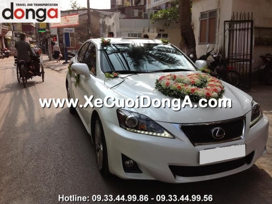 xe-cuoi-lexus-is250-mui-cung-mau-trang-xe-cuoi-dong-a