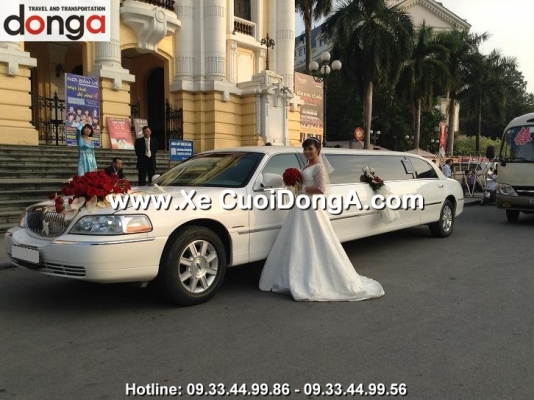 xe-cuoi-limousine-lincoln-trang-hang-bong