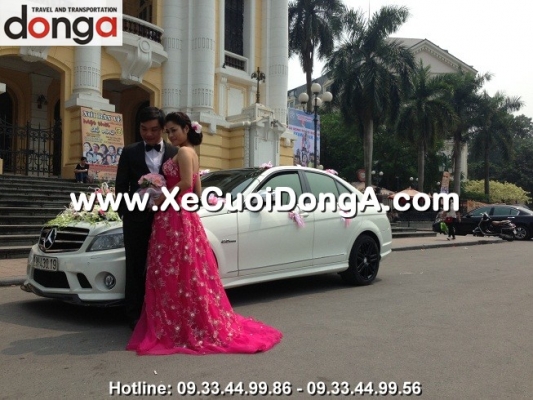xe-cuoi-mercedes-c63amg-mau-trang-va-y-kien-khach-hang-ve-dong-a (6)
