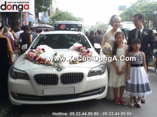 xe-cuoi-bmw-523i-mau-trang-tai-hang-bac-hinh-anh-khach-hang
