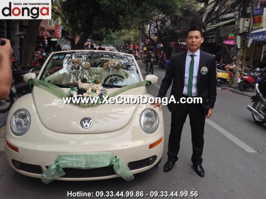 hinh-anh-doi-truong-nhom-nhay-big-toe-ben-xe-cuoi-tai-cau-go