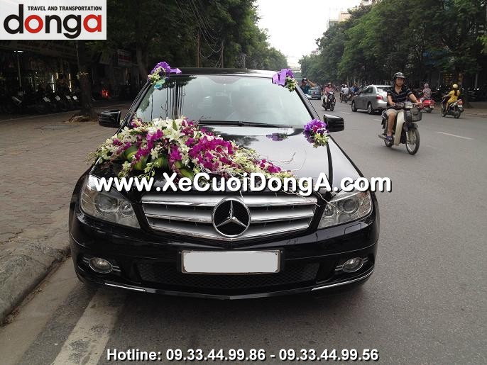 cho-thue-xe-cuoi-mercedes-c200-den-gia-re-nhat-tai-quan-thanh-xuan (2)