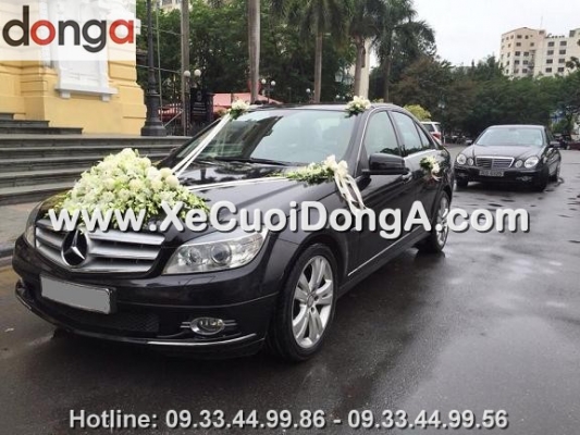 o-dau-hoan-kiem-cho-thue-xe-cuoi-mercedes-c230-re-nhat