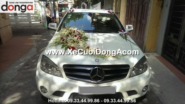 cho-thue-xe-cuoi-mercedes-c300-gia-re-tai-quan-hai-ba-trung