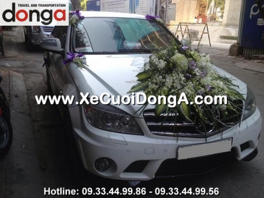 chuyen-cho-thue-xe-cuoi-mercedes-c300-uy-tin-chuyen-nghiep-di-hung-yen