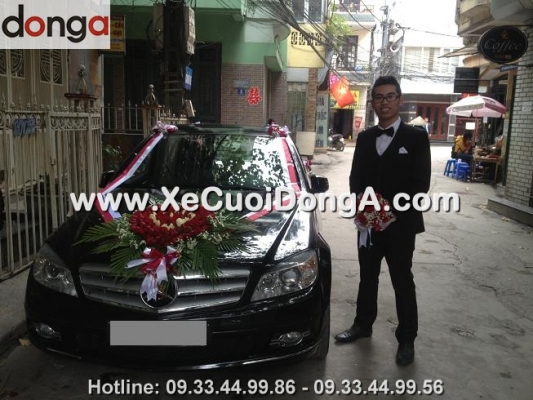 cong-ty-nao-cho-thue-xe-cuoi-mercedes-c250-den-uy-tin-di-nam-dinh