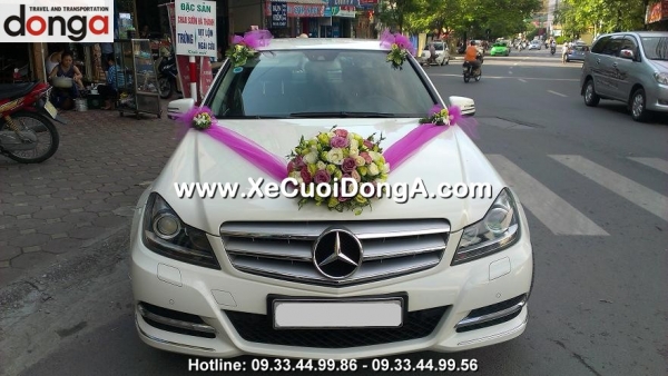 dia-chi-lau-nam-cho-thue-xe-cuoi-mercedes-c300-di-ha-nam-don-dau