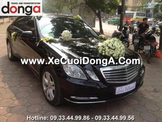 quan-hoan-kiem-dia-chi-nao-tot-nhat-cho-thue-xe-cuoi-mercedes-e300