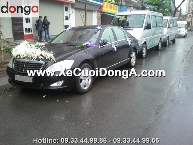 cho-thue-xe-cuoi-mercedes-s550-tot-nhat-quan-ba-dinh (1)