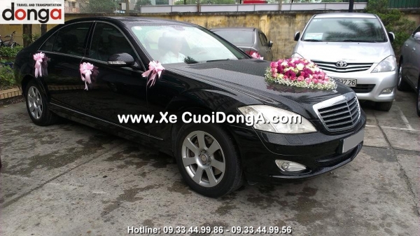dich-vu-cho-thue-xe-cuoi-mercedes-s550-tai-quan-hai-ba-trung