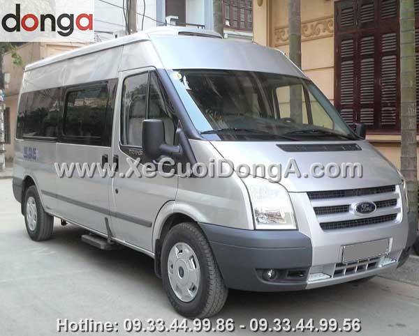hinh-anh-xe-cuoi-16-cho-ford-transit (2)