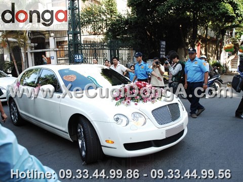hinh-anh-xe-cuoi-bentley-trang (1)