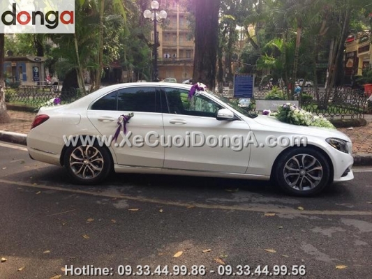 hinh-anh-xe-cuoi-mercedes-c300-trang-xe-cuoi-dong-a (1)