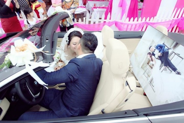 10-mau-xe-cuoi-dep-nhat-nam-2015