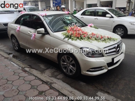 cong-ty-dong-a-co-xe-cuoi-mercedes-c250-cho-thue-khong
