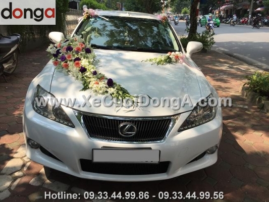 gia-mot-bo-hoa-cuoi-tren-xe-lexus-is250c-mui-tran-la-bao-nhieu