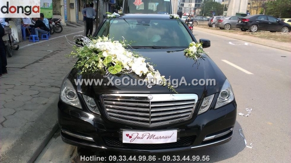 xe-cuo-mercedes-e300-cua-dong-a-co-moi-khong-doi-bao-nhieu