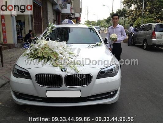 thue-xe-cuoi-bmw-523i-trang-cua-dong-a-co-duoc-khuyen-mai-khong