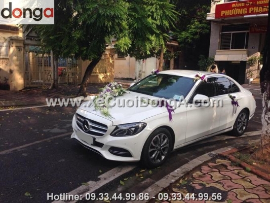 lai-xe-cuoi-mercedes-c200-cua-xe-cuoi-dong-a-co-thong-thao-duong-khong