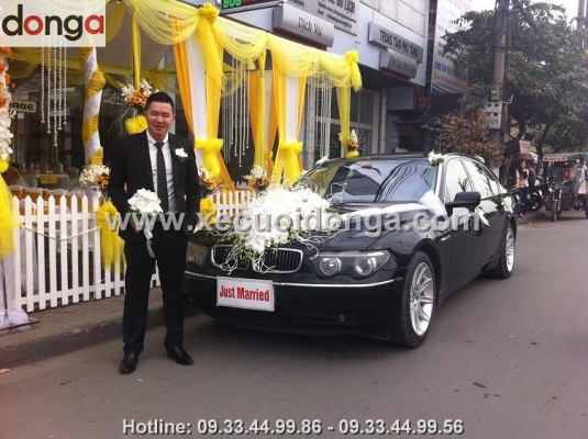 xe-cuoi-bmw-760li-co-nhung-goi-hoa-cuoi-nao (2)