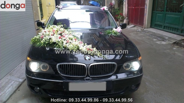 xe-cuoi-dong-a-co-trang-tri-hoa-xe-cuoi-bmw760li-khong (2)
