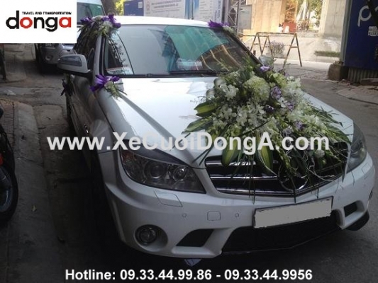 anh-hieu-hai-long-khi-thue-xe-cuoi-mer-c63 (2)