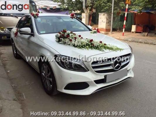 thu-tuc-thue-xe-cuoi-mercedes-c200-cua-xe-cuoi-dong-a-nhu-the-nao (1)