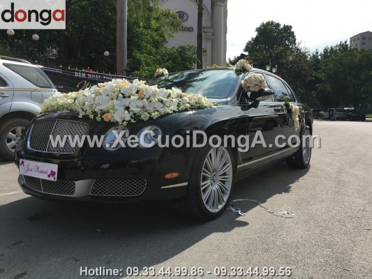 lai-xe-cuoi-bentley-cua-xe-cuoi-dong-a-co-dung-tuoi-khong (2)