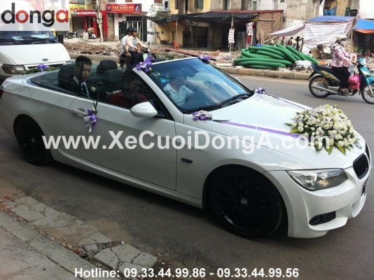 tai-xe-lai-xe-cuoi-bmw-320i-mui-tran-cua-xe-cuoi-dong-a-la-nguoi-the-nao (2)