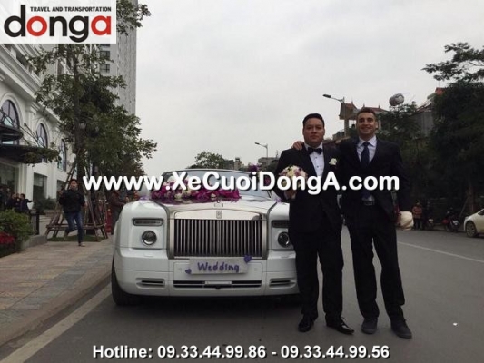 gia-thanh-thue-xe-cuoi-rolls-royce-phantom-tai-noi-thanh-ha-noi-dao-dong-bao-nhieu-tien