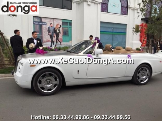 mui-cua-rolls-royce-phantom-lam-bang-chat-lieu-gi