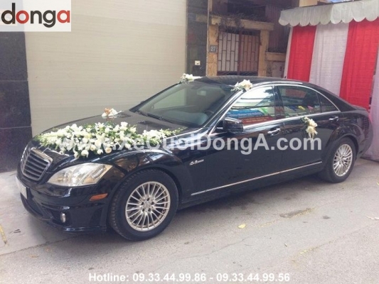 chi-yen-khach-hang-thue-xe-cuoi-mercedes-s63-danh-gia-ve-xe-cuoi-dong-a