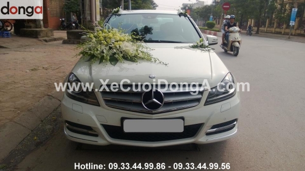 anh-duc-thue-xe-cuoi-tai-vinh-phuc-hai-long-ve-gia-thue-xe-cuoi