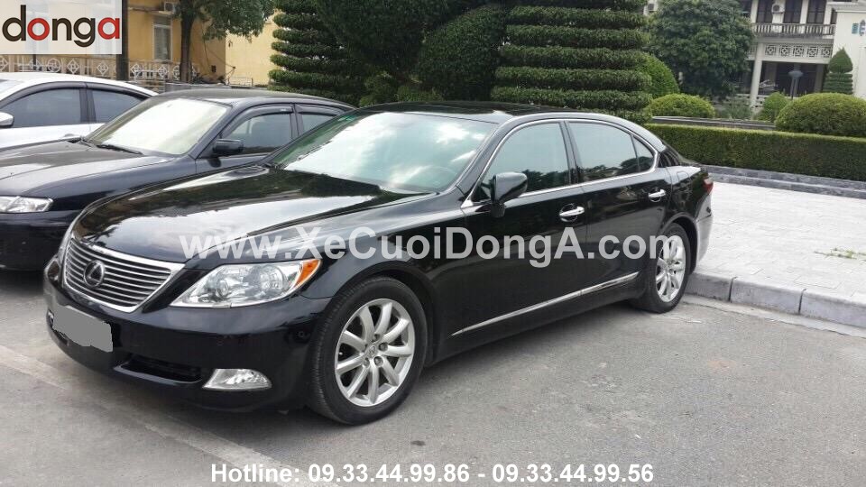 co-bich-thue-xe-cuoi-lexus-460-tai-thai-nguyen-rat-thich-hoa-cuoi-ma-dong-a-thiet-ke (1)