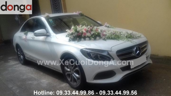 loi-khen-cua-bac-hoa-thue-xe-cuoi-mercedes-o-dinh-cong