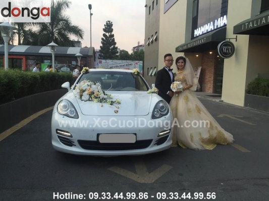 dich-vu-cho-thue-xe-porsche-cua-dong-a-rat-quy-chuan-y-kien-cua-chu-re-tai-hong-ha-1