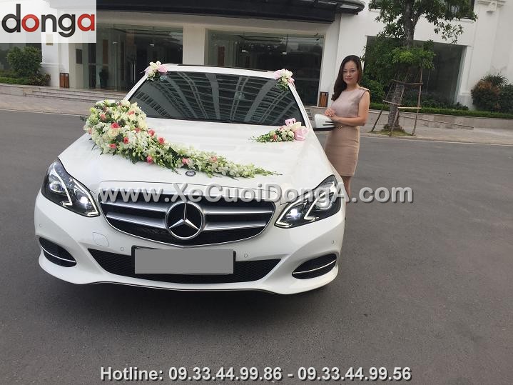 xe-cuoi-mercedes-e400-buoi-sang-tu-van-phu-sang-cau-giay-gia-bao-nhieu-tien-1