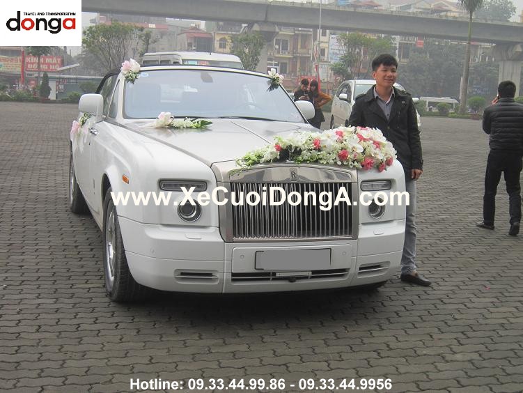 gia-thue-xe-cuoi-rollsroyce-phantom-tu-phuc-tho-di-thanh-oai-ha-noi-bao-nhieu-tien (1)