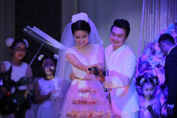 nghi-thuc-rot-ruou-cuoi-cac-ban-da-biet-chua