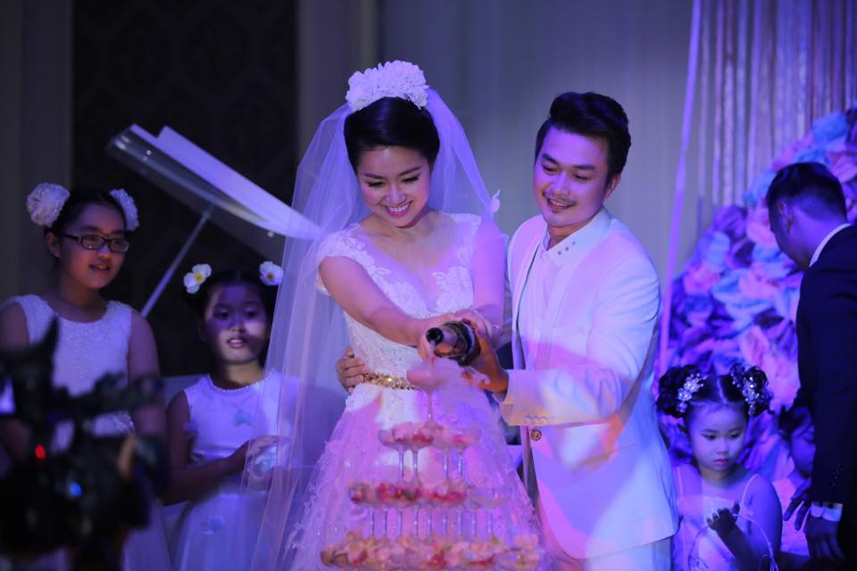 nghi-thuc-rot-ruou-cuoi-cac-ban-da-biet-chua