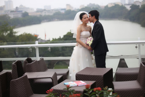 7-quan-ca-phe-chup-anh-cuoi-dep-tai-ha-noi-2